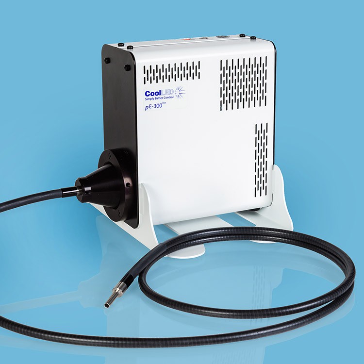 CoolLED-pE-300white-LLG-with-Stand.jpg